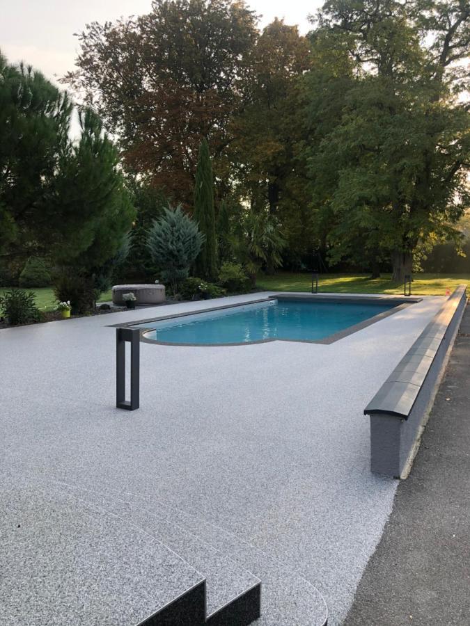 Le Pavillon De Nathalie Hotel Isles-sur-Suippe Luaran gambar